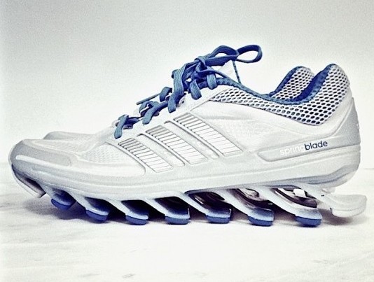 adidas runner blade